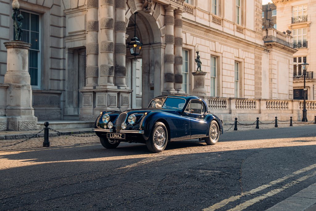 Lunaz reveals restored Jaguar XK120 with a leather-free interior