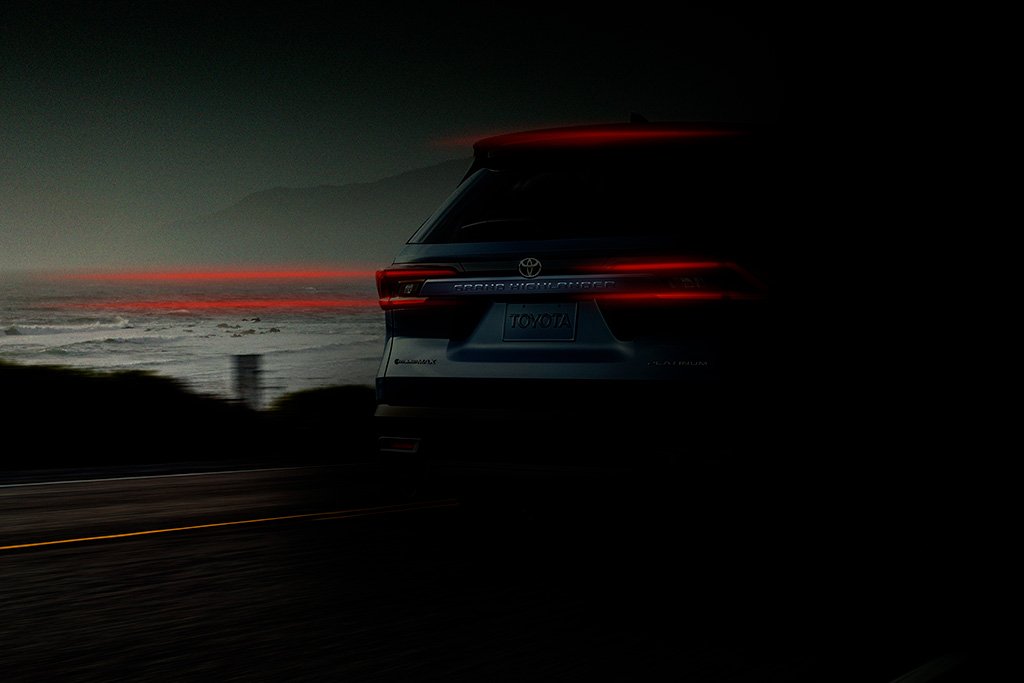 Toyota teases the new Grand Highlander - Sgcarmart