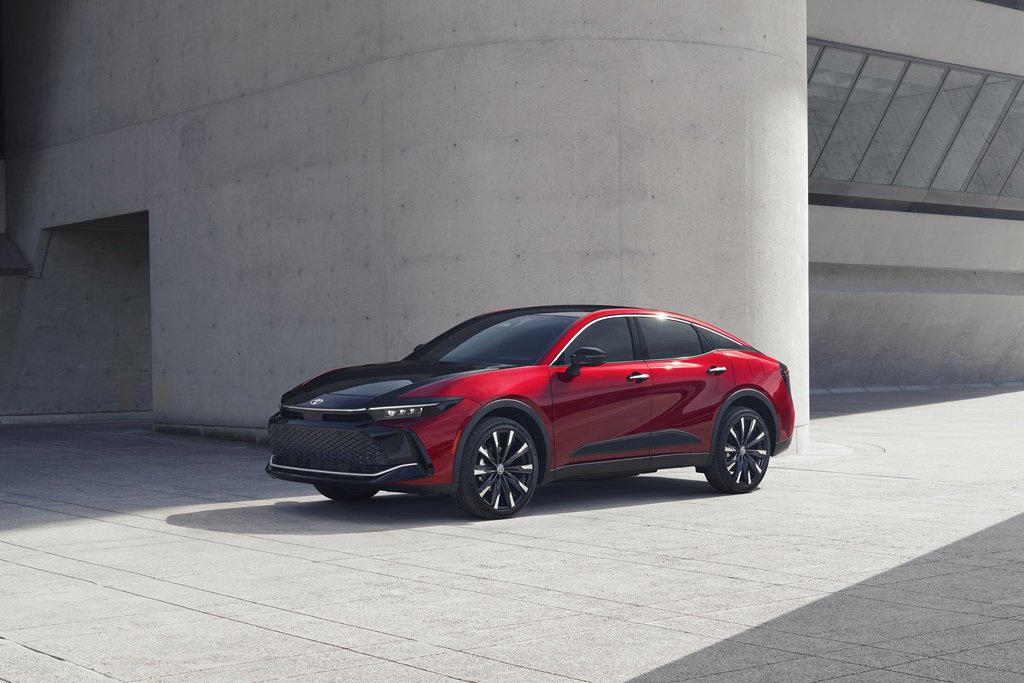 Toyota launches new ad spot for the Crown