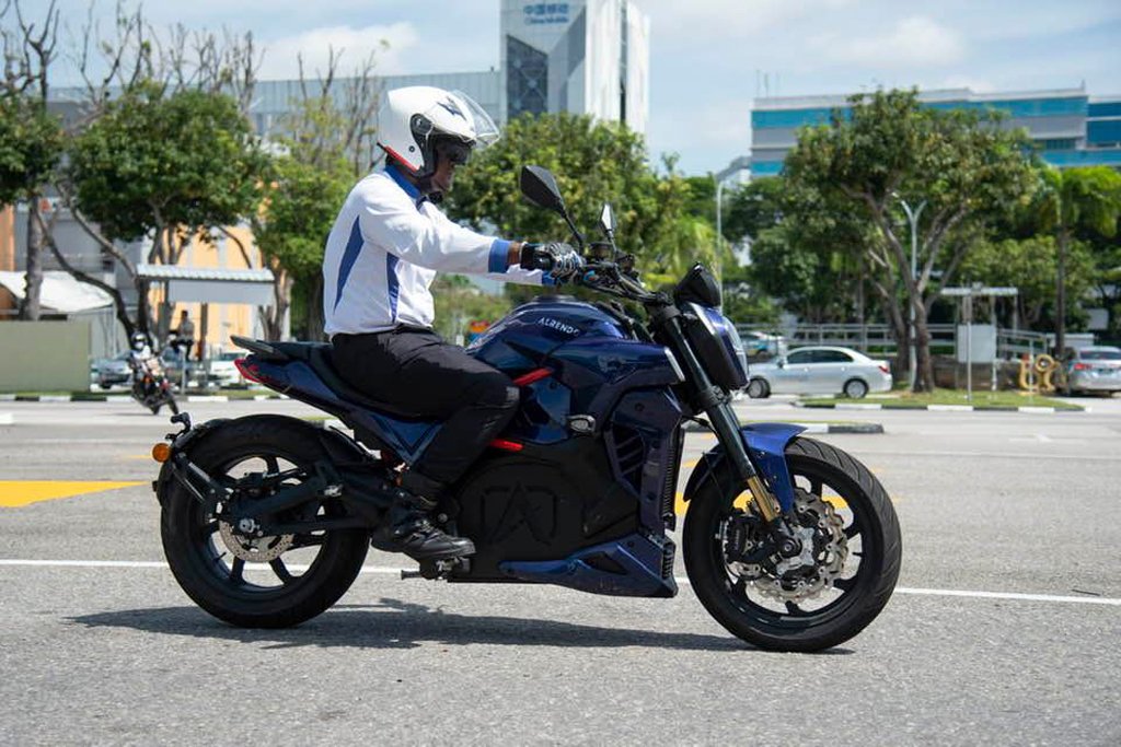 ComfortDelGro Driving Centre rolls out new electric motorcycle ...