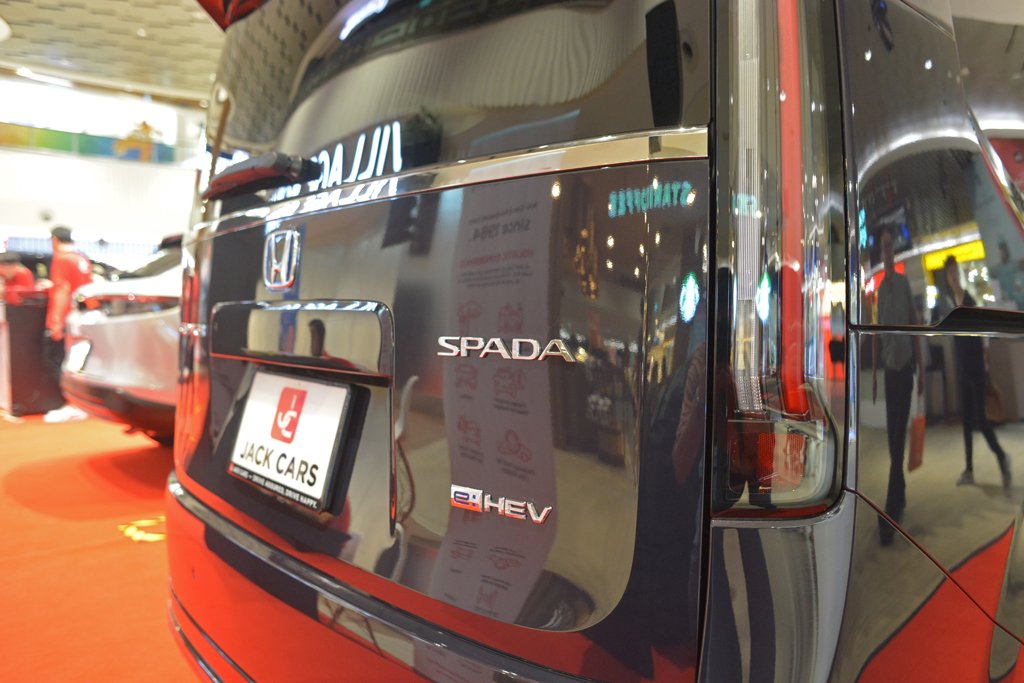 Amazing deals for a wide range of practical family cars await you at ...