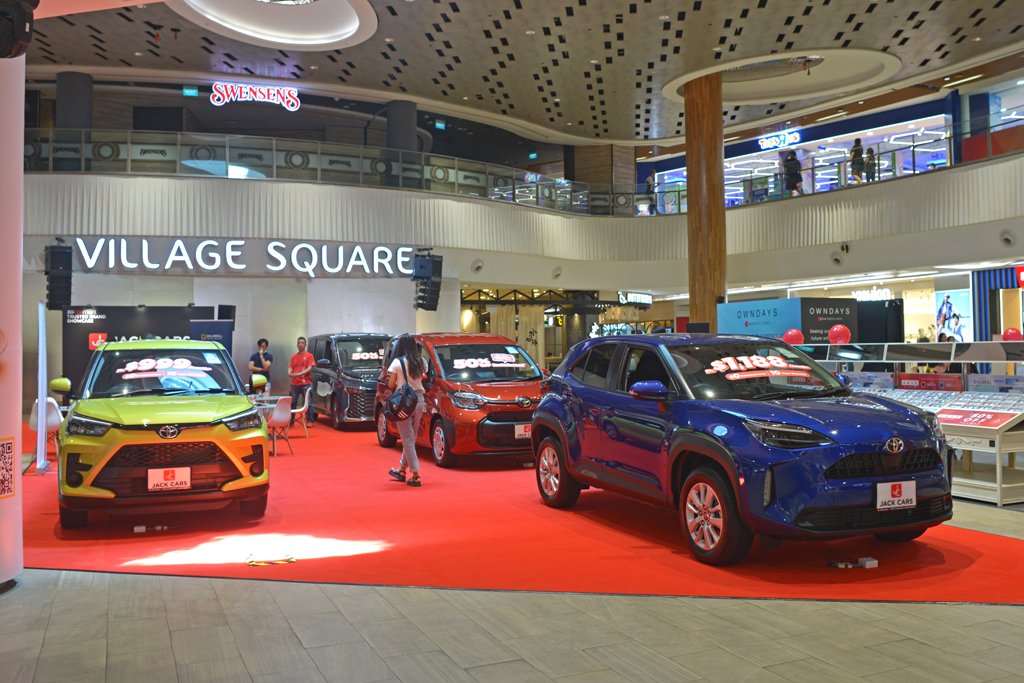 Amazing deals for a wide range of practical family cars await you at ...