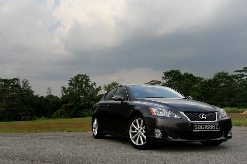 2009 Lexus IS250 Luxury Review - Sgcarmart