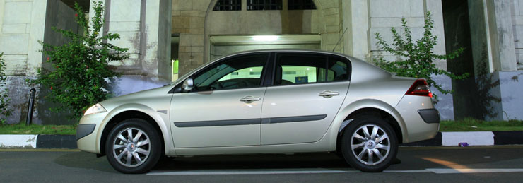 Car Review 09 Renault Megane Sedan 1 6 A