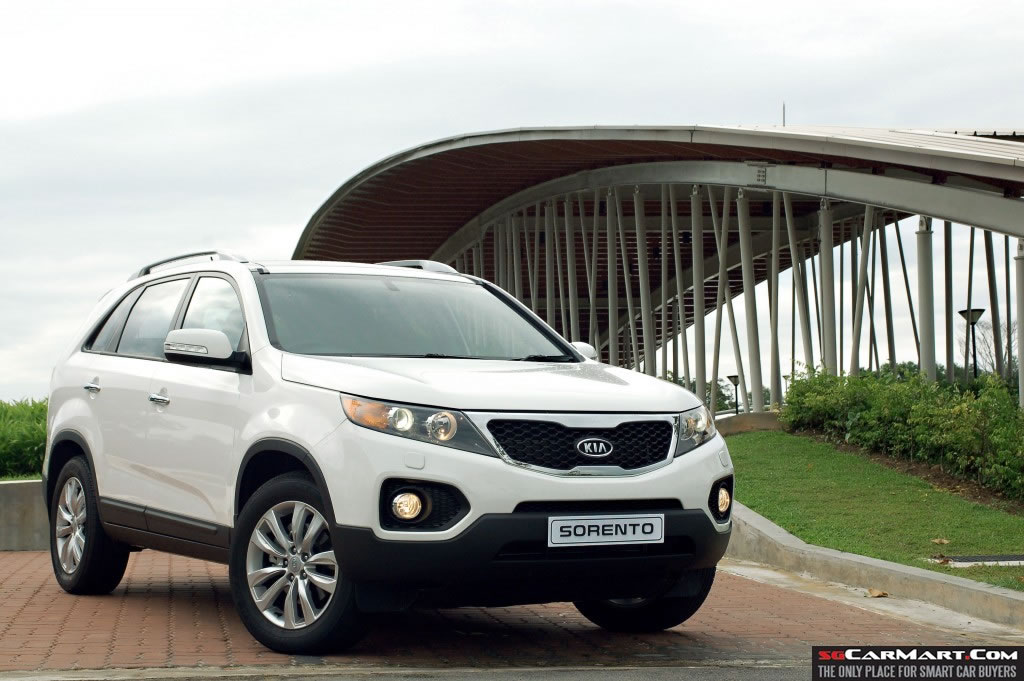 Kia Sorento 2.4 EX (A) Review - Sgcarmart