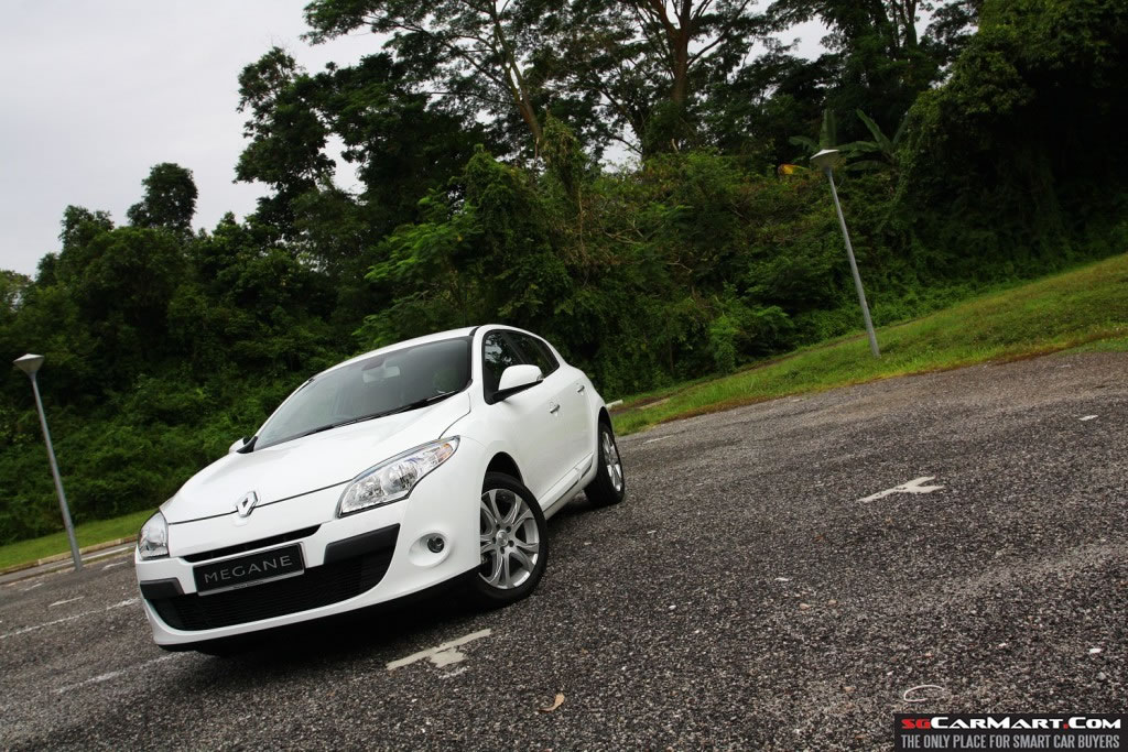 Renault Megane Hatch 1.6 (A) Review