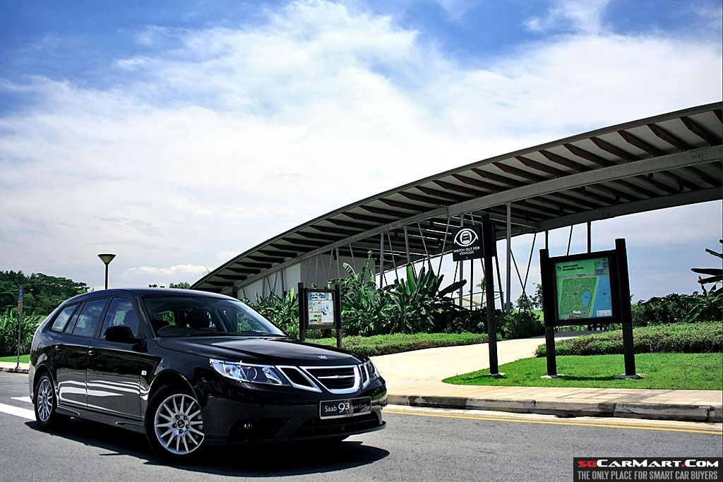 Saab 9-3 SportCombi 2.0 (A) Review