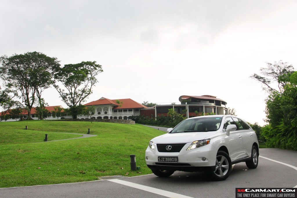 Lexus RX270 2.7 Luxury (A) Review