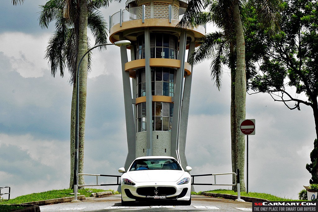 Maserati GranTurismo MC Stradale 4.7 (A) Review