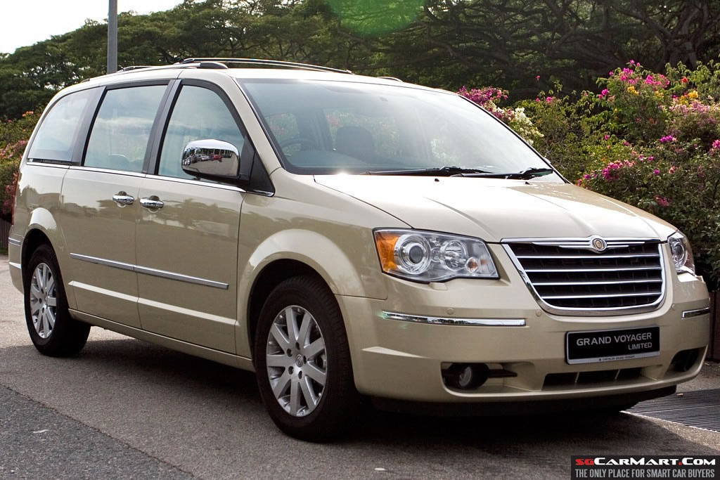 Chrysler Grand Voyager 3.8 (A) Review