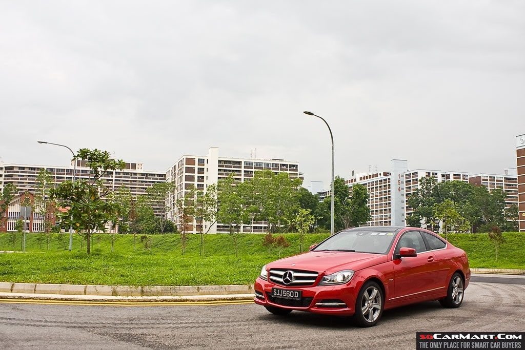 Mercedes-Benz C-Class Coupe C250 BlueEfficiency (A) Review