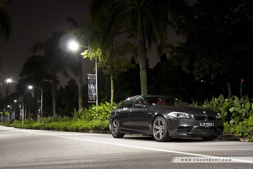 BMW M Series M5 Sedan 4.4 (A) Review