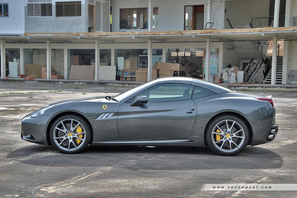 Car Review Ferrari California 30 4 3 A Photo Gallery Sgcarmart