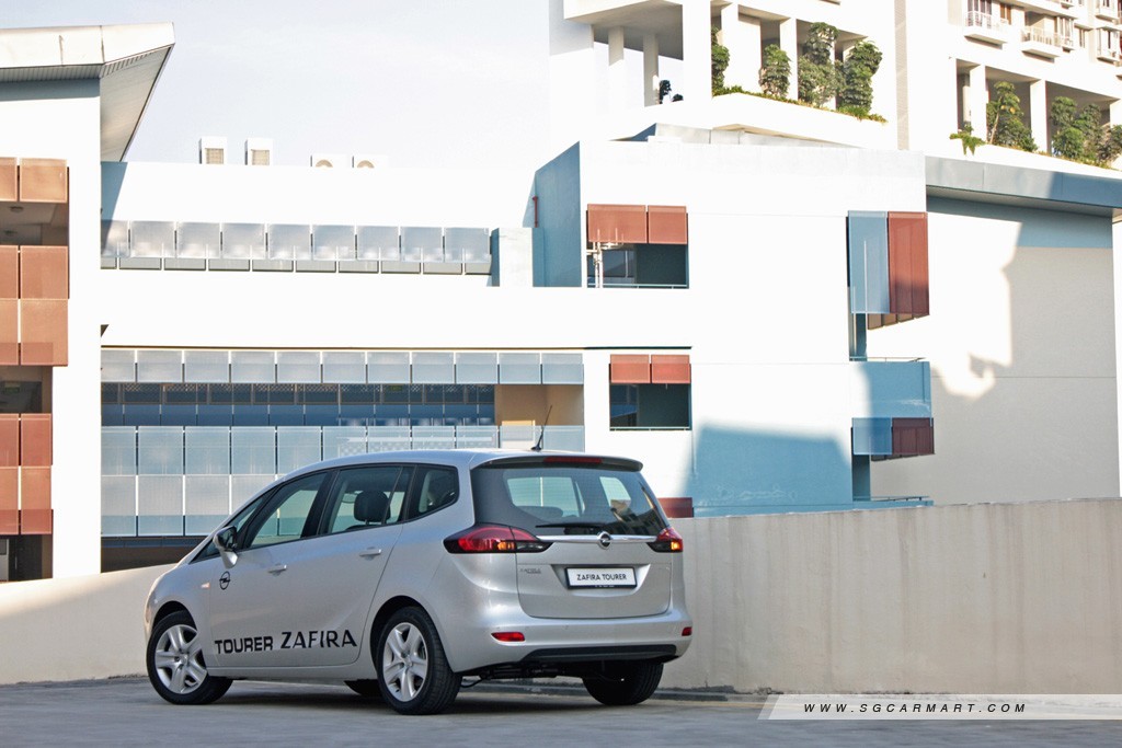 Car Review Opel Zafira Tourer 1 4 Turbo Panoramic Roof A