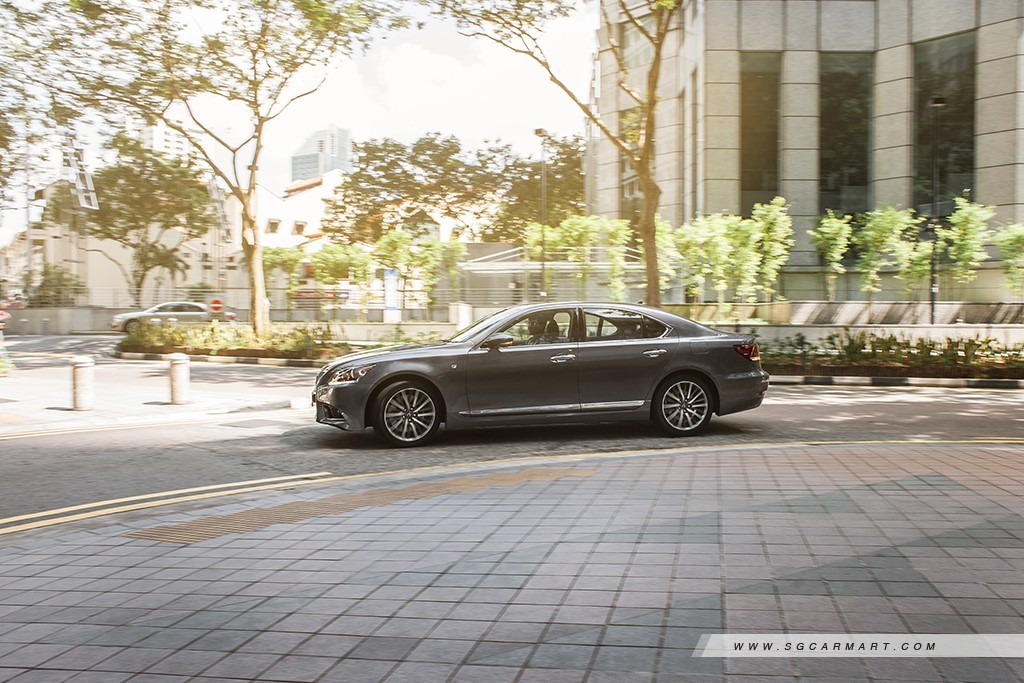 Lexus LS460 4.6 F Sport SWB (A) Review