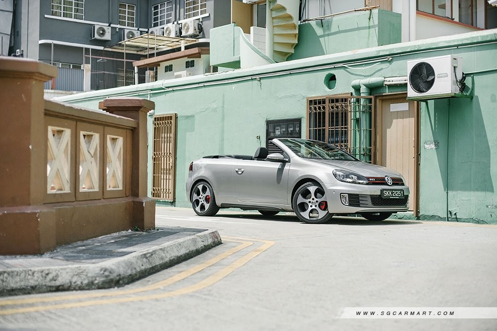Volkswagen Golf GTI Cabriolet 2.0 TSI (A) Review