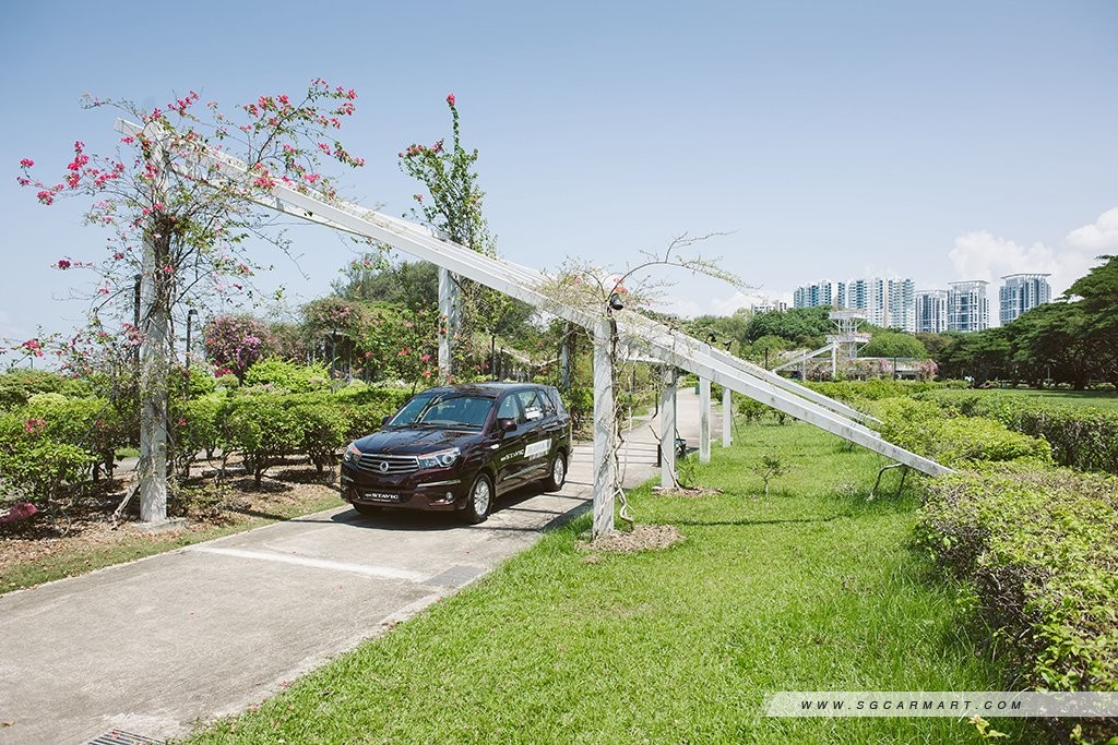 Ssangyong Stavic Diesel 2.0 eXDI 7-seater (A) Review