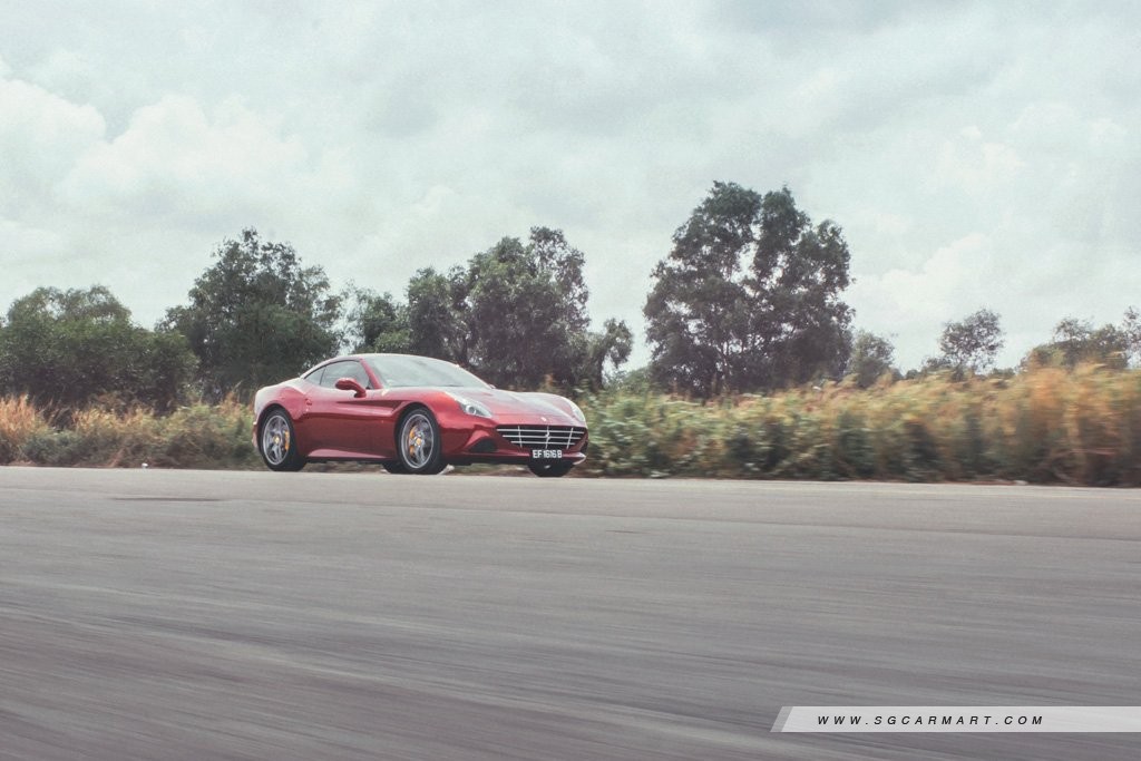 Ferrari California T 3.8 (A) Review