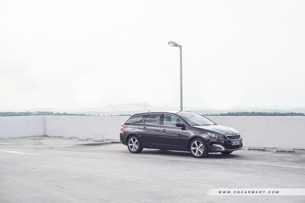 Peugeot 308 SW 1.2 PureTech EAT6 Allure (A) Review