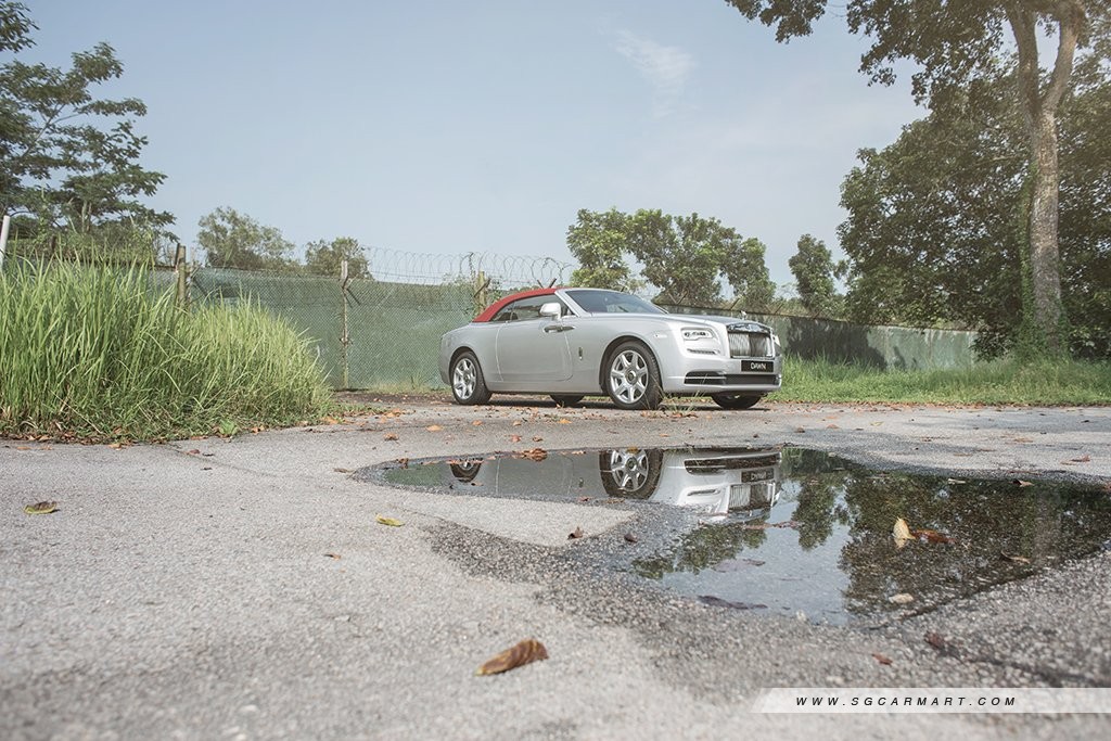 Rolls-Royce Dawn 6.6 V12 (A) Review