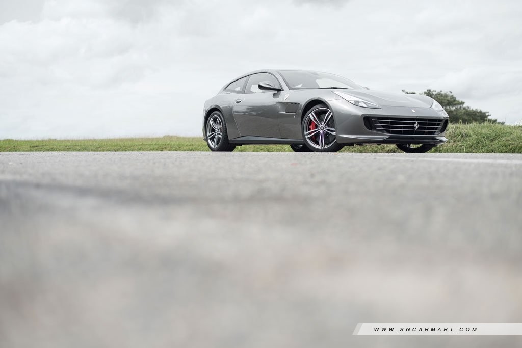 Ferrari GTC4Lusso 6.3 (A) Review