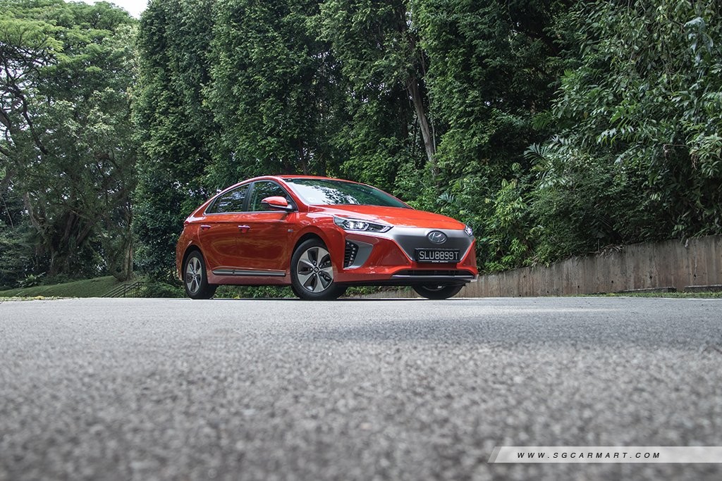 Hyundai Ioniq Electric 5-door Sunroof (A) Review