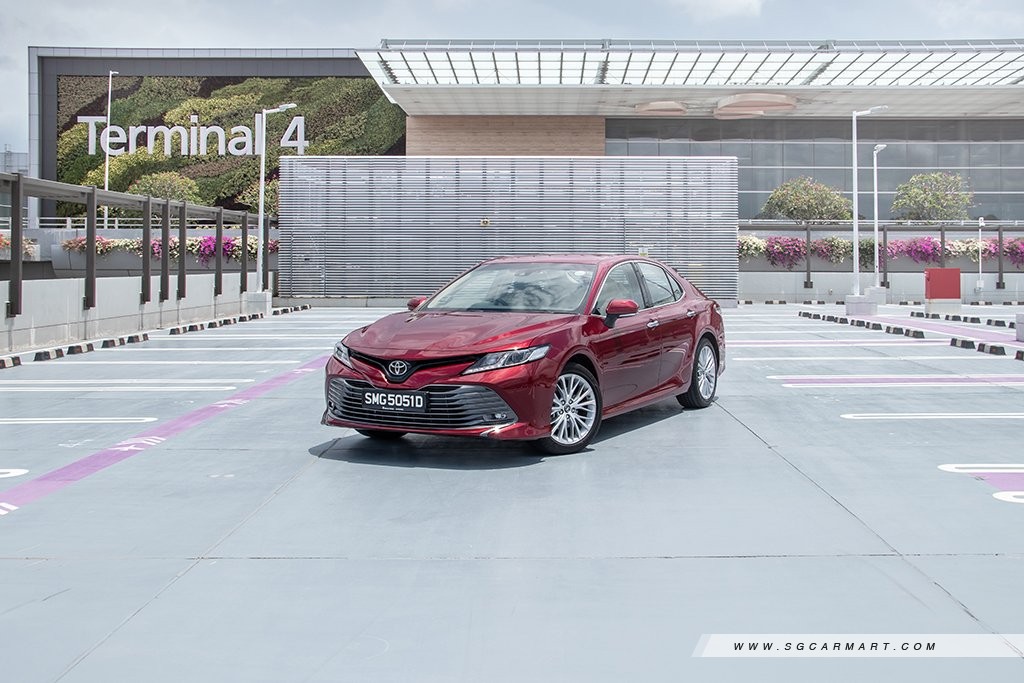 Toyota Camry 2.5 (A) Review
