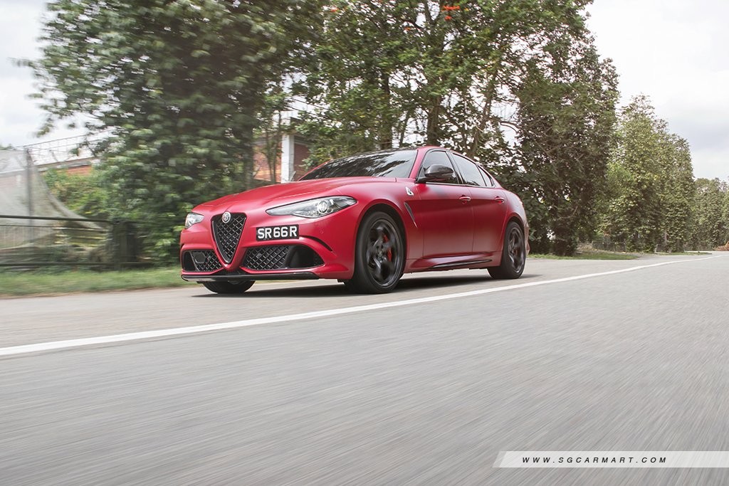 Alfa Romeo Giulia Quadrifoglio (A) Review Sgcarmart
