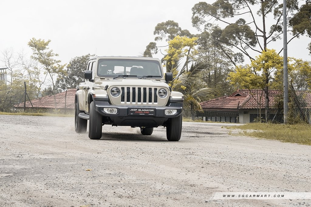 Car Review - Jeep Gladiator  V6 Overland (A)