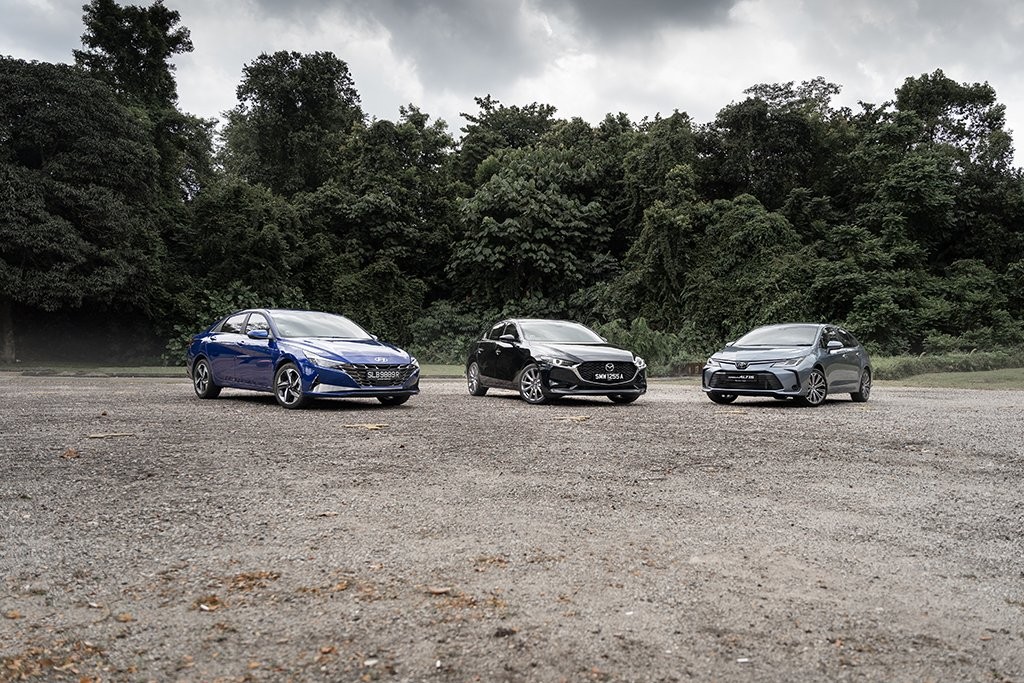 Hyundai Avante vs Mazda 3 Sedan vs Toyota Corolla Altis