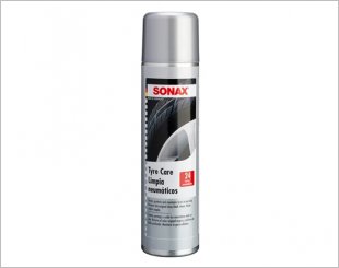 SONAX XTREME TYREGLOSS GEL (500 ml) gives all tyre types an