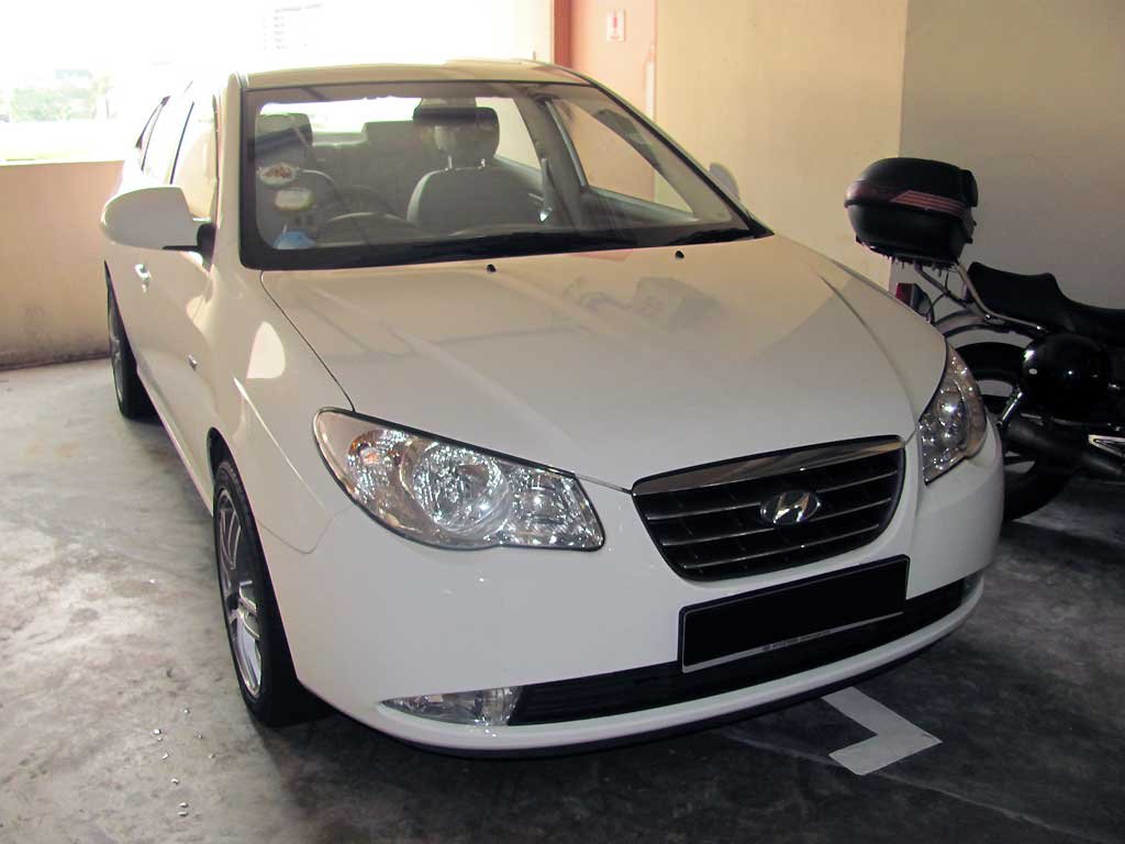 Hyundai Avante 1.6A Sunroof
