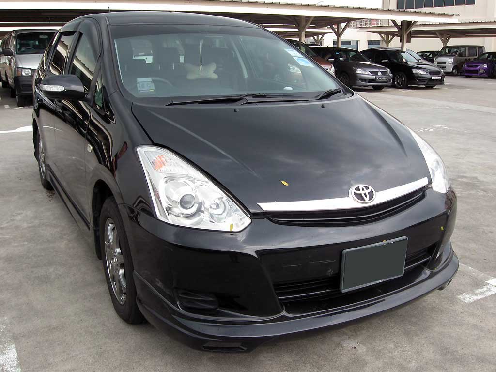 Toyota Wish 1.8A Aero Tourer