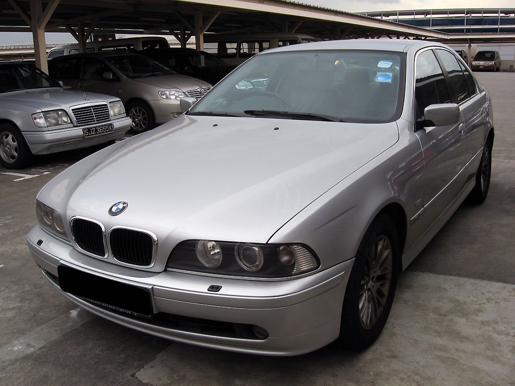 BMW 520I