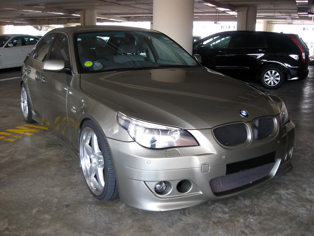 BMW 523I