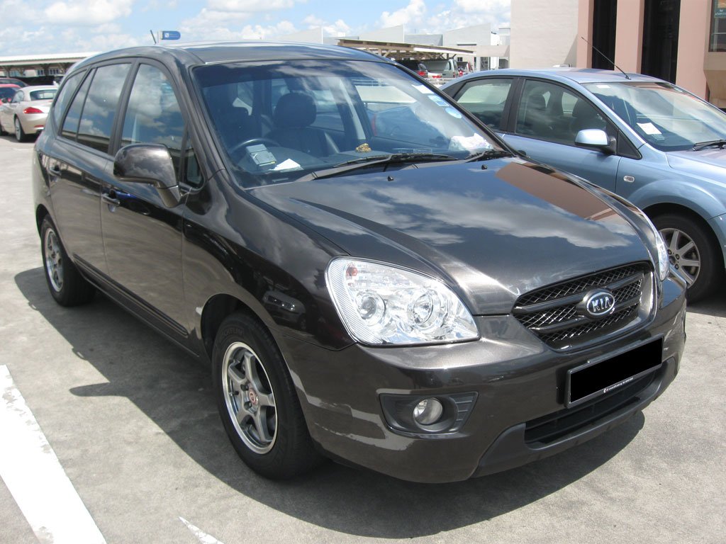 Kia Carens 2.0A