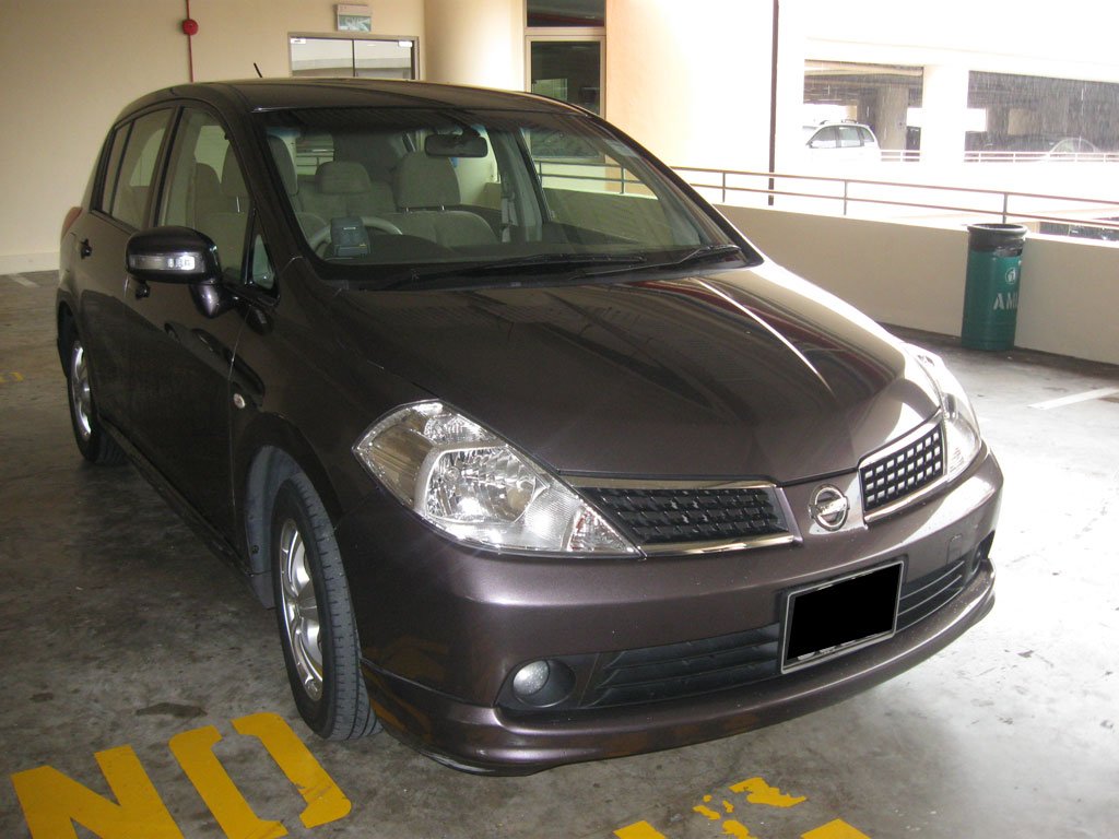 Nissan Latio 1.5A Sport Premium
