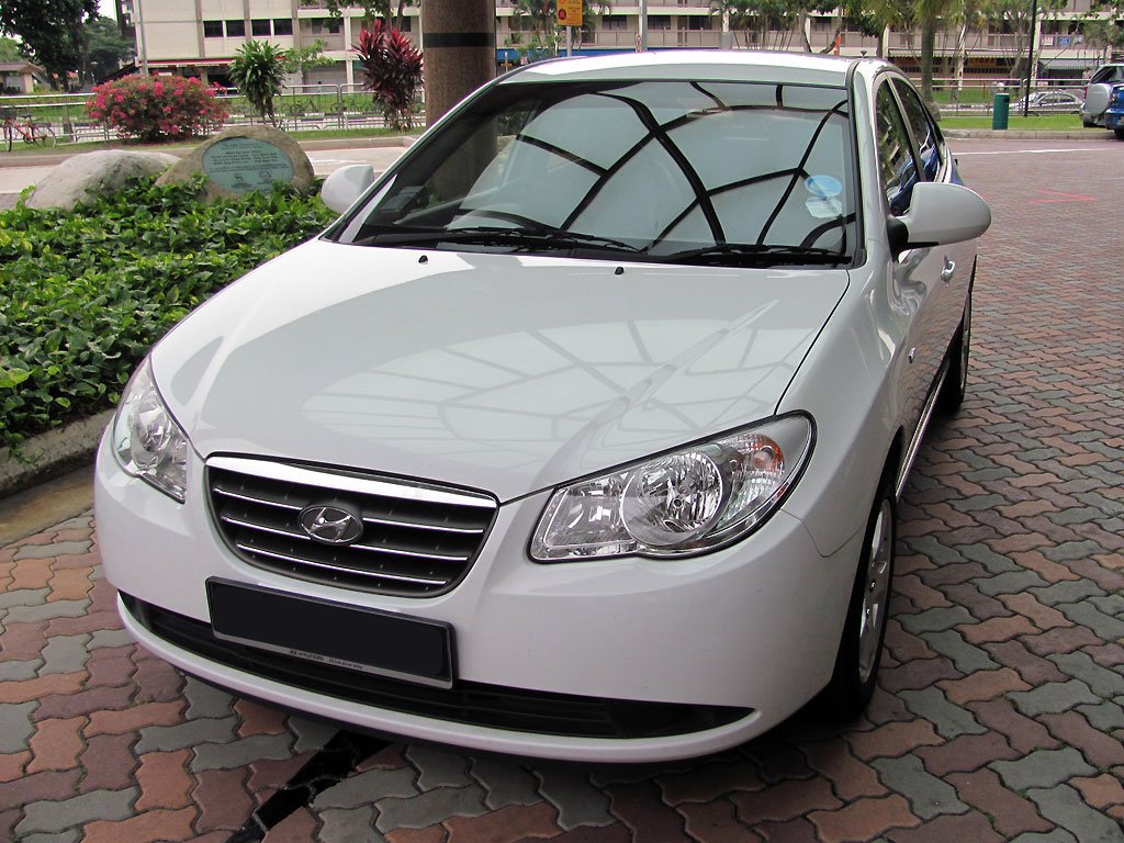 Hyundai Avante 1.6A S