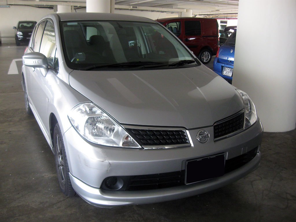 Nissan Latio 1.5A Sport Premium
