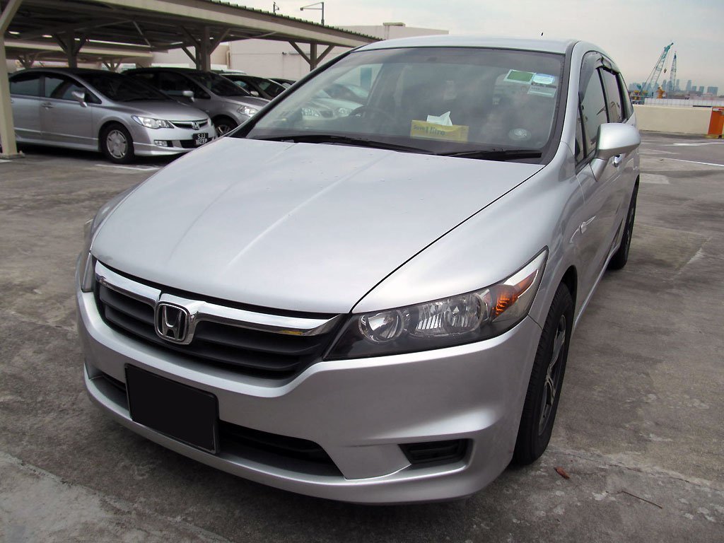 Honda Stream 1.8A