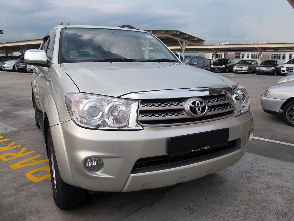 Toyota Fortuner 2.7A FL