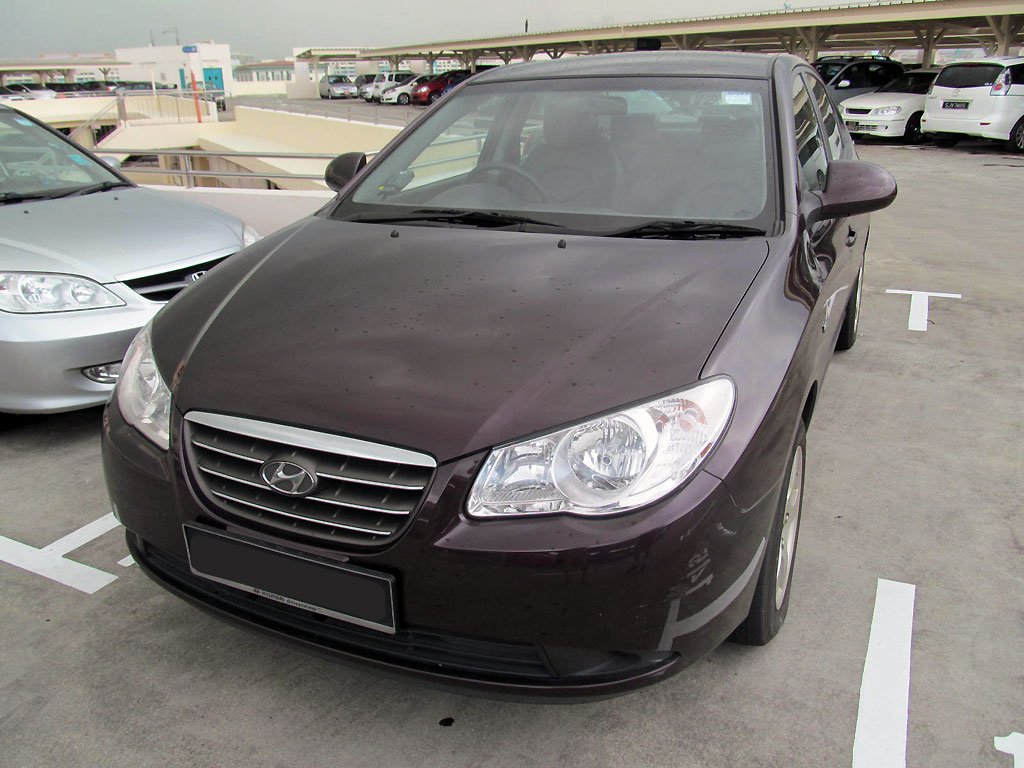 Hyundai Avante 1.6A S