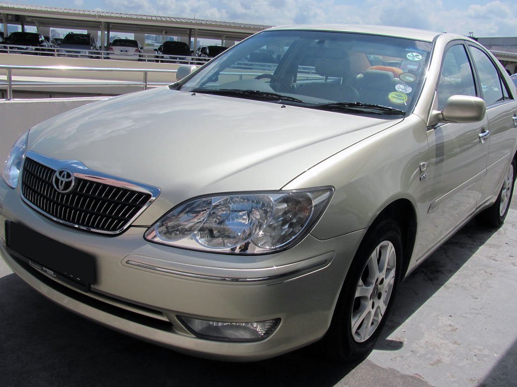 Toyota Camry 2.0A