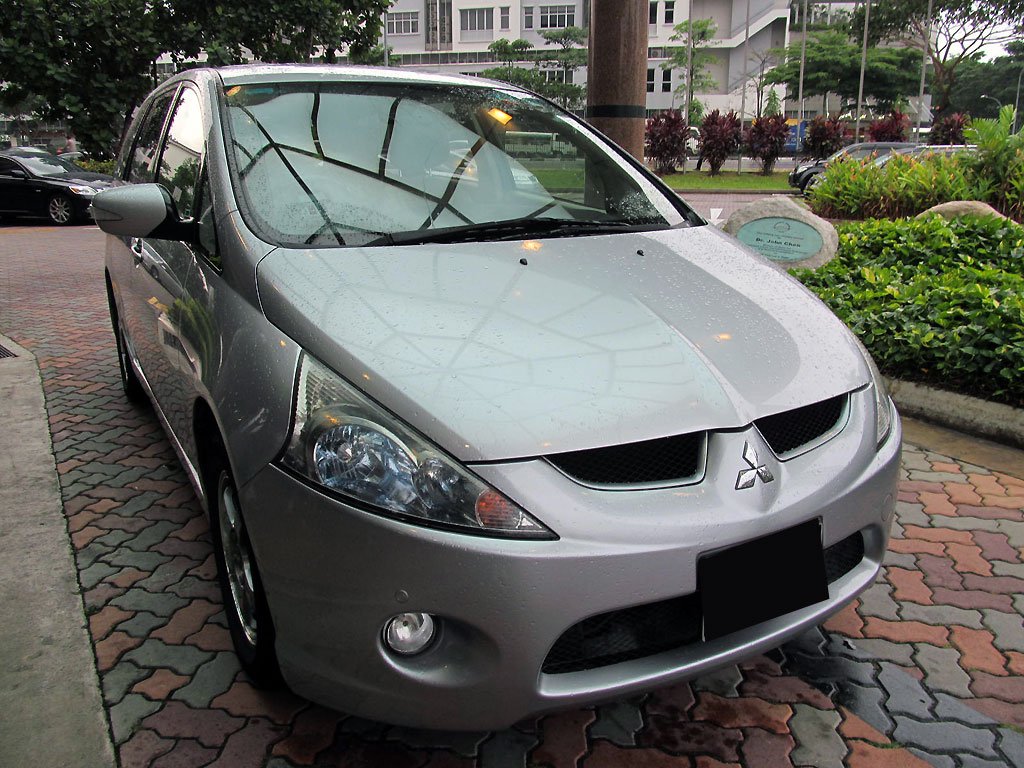 Mitsubishi Grandis 2.4A