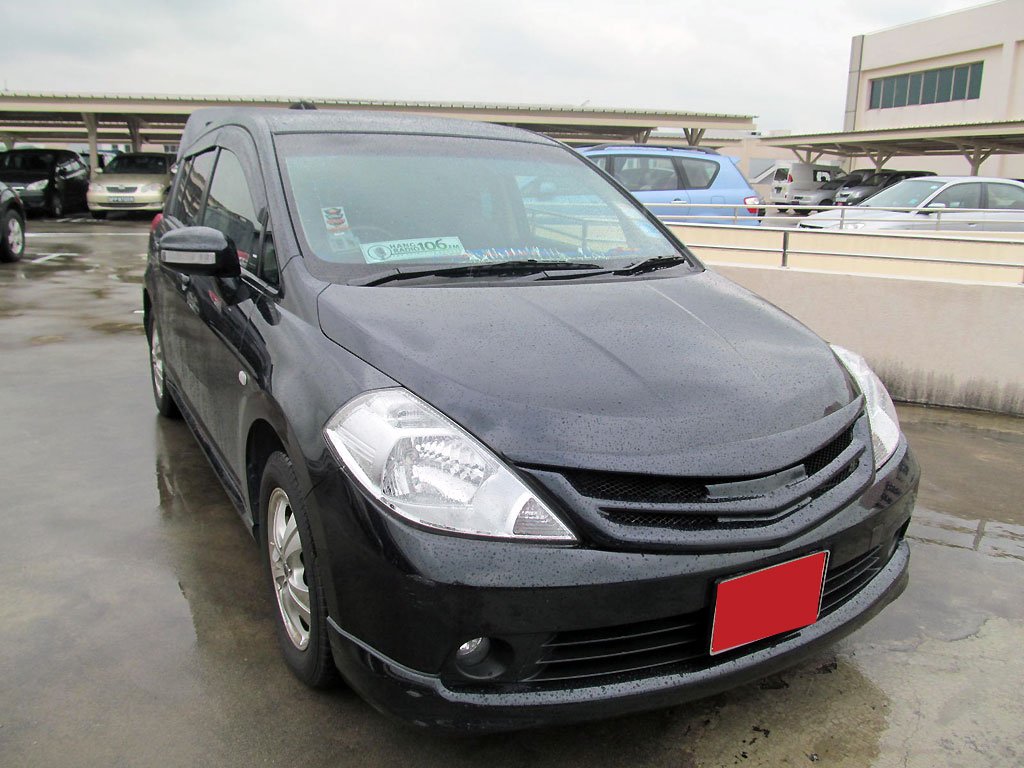 Nissan Latio 1.5A Sport Premium (OPC)