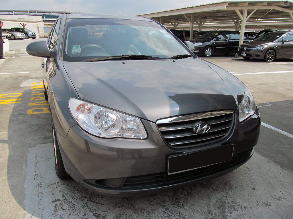 Hyundai Avante 1.6A S Sunroof