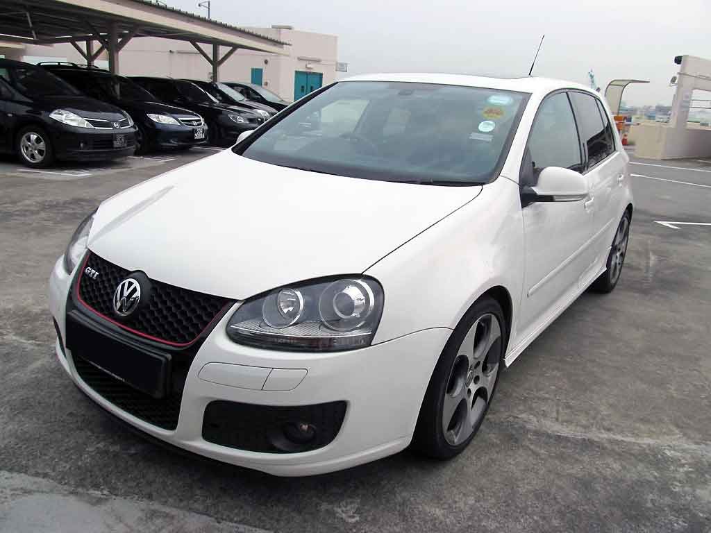 Volkswagen Golf GTI 2.0A