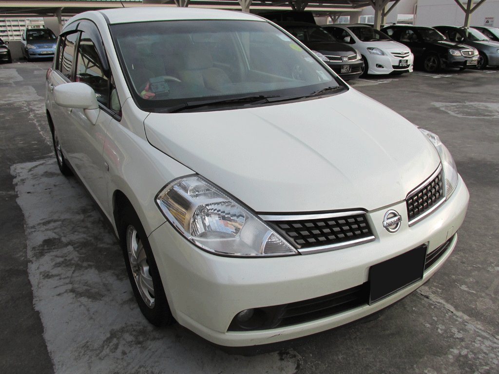 Nissan Latio 1.5A Sports Premium