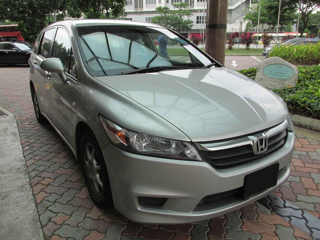 Honda Stream 1.8A