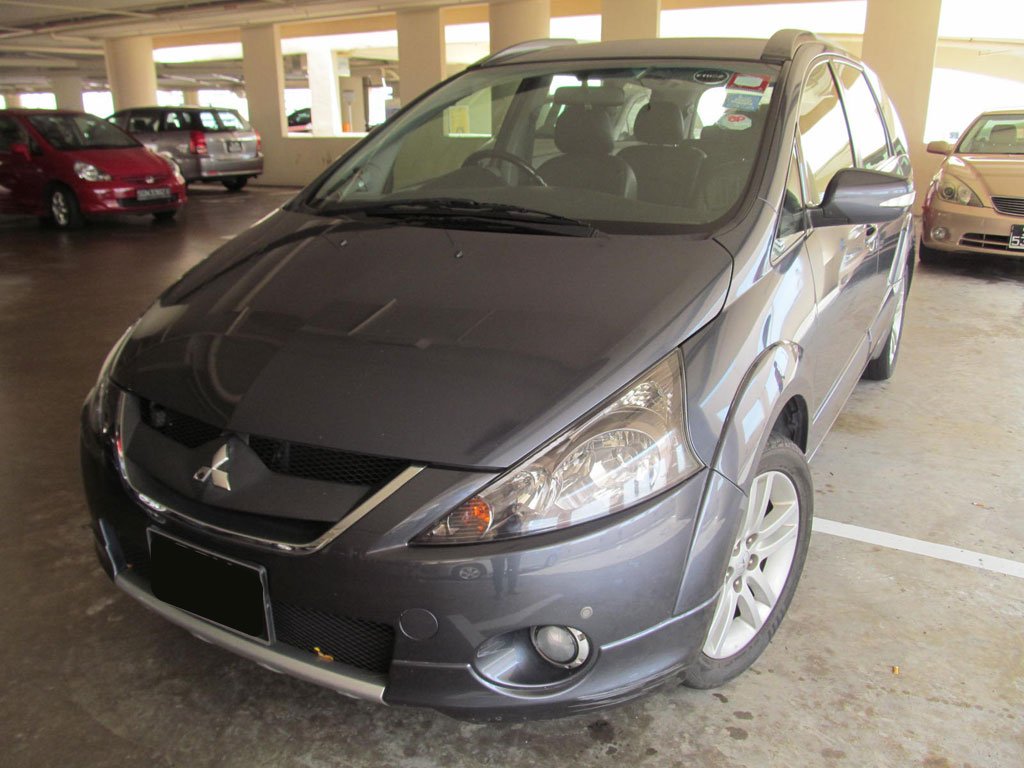 Mitsubishi Grandis 2.4A Sports-Gear
